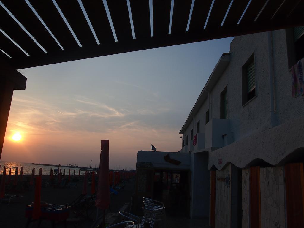 Hotel Aurora Marina di Cecina Zewnętrze zdjęcie